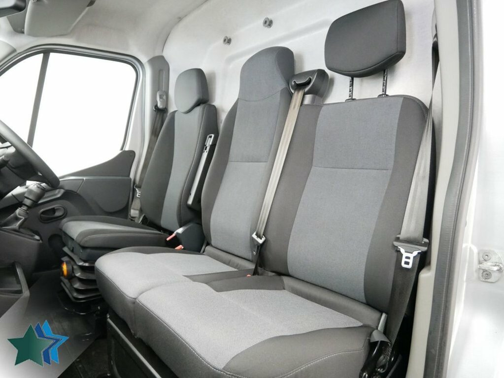 Renault Master 2.3L Dci 35 Advance Panel Van Fw FT73DKY Grey #4