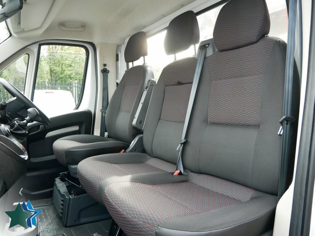 Peugeot Boxer 2.2L Bluehdi 335 Built For Business Dropside D White #4