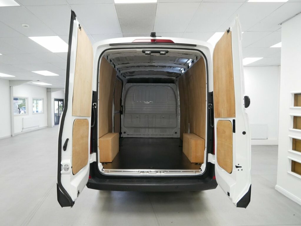 Maxus Deliver 9 2L 2.0 D20 Lux Panel Van Fwd L3 White #5