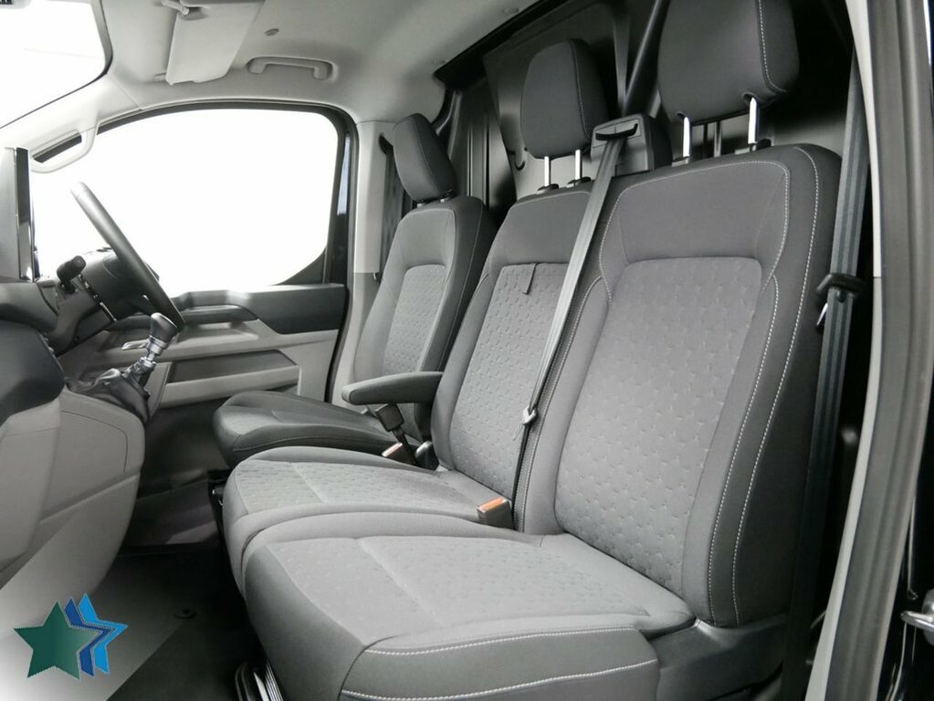 Ford Transit Custom 2L 2.0 320 Ecoblue Limited Panel Van Ma MJ75ZCT Black #3