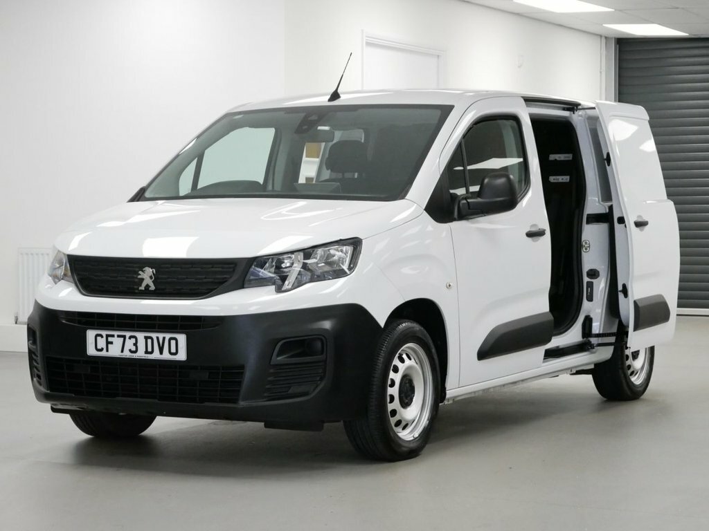 Peugeot Partner 1.5L Bluehdi 850 Professional Premium Long Crew White