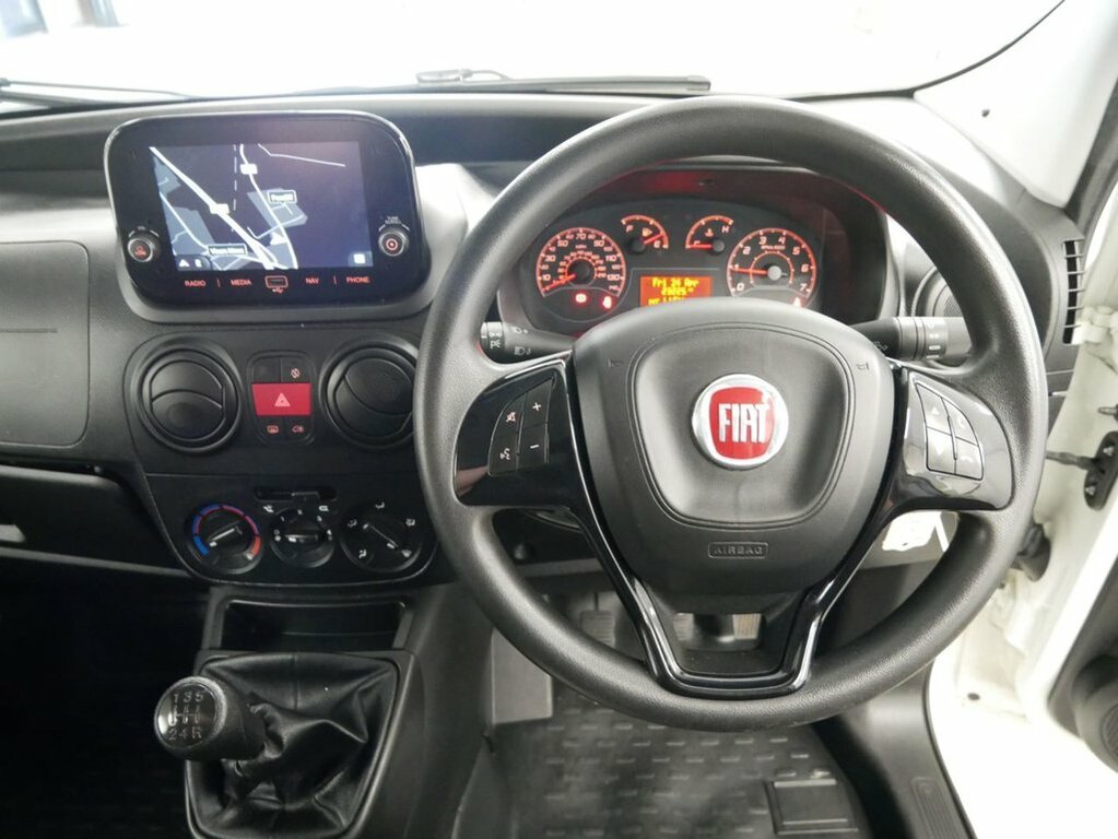 Fiat Fiorino 1.3 Multijetii Tecnico Car Derived Van  #14