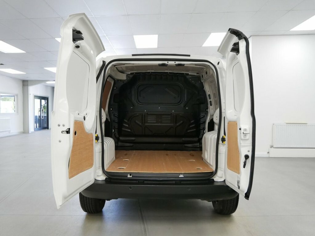 Fiat Fiorino 1.3 Multijetii Tecnico Car Derived Van  #3