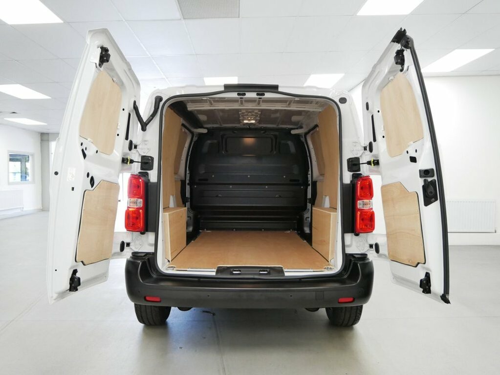 Vauxhall Vivaro 1.5L Turbo D 2900 Prime Panel Van 6Dr Manua White #2