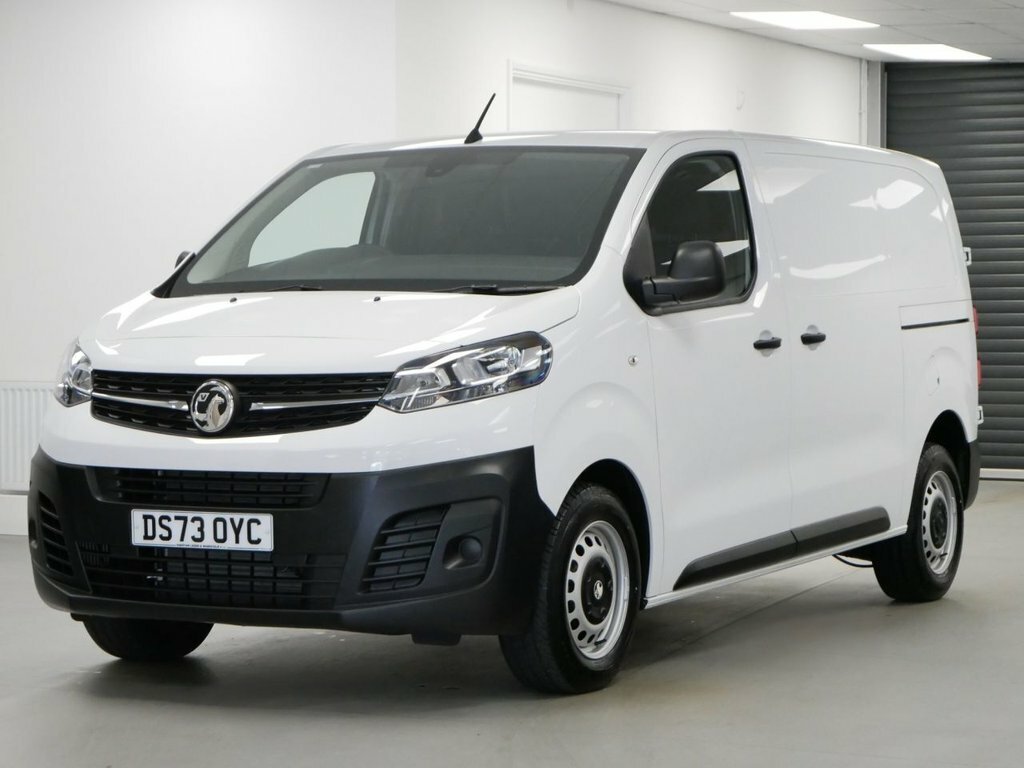 Vauxhall Vivaro 1.5L Turbo D 2900 Prime Panel Van 6Dr Manua White