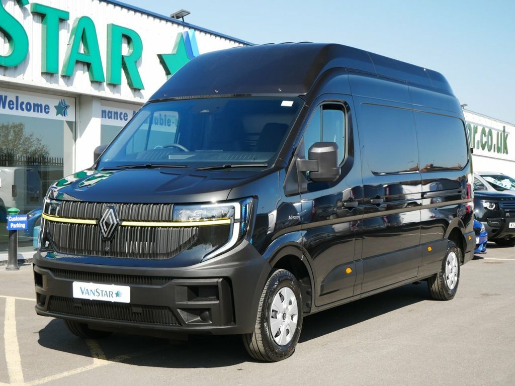 Renault Master Mpv Black