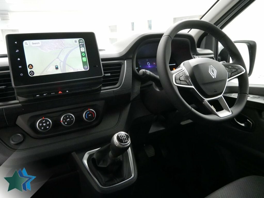 Renault Trafic Mpv RTSEW4 White #4