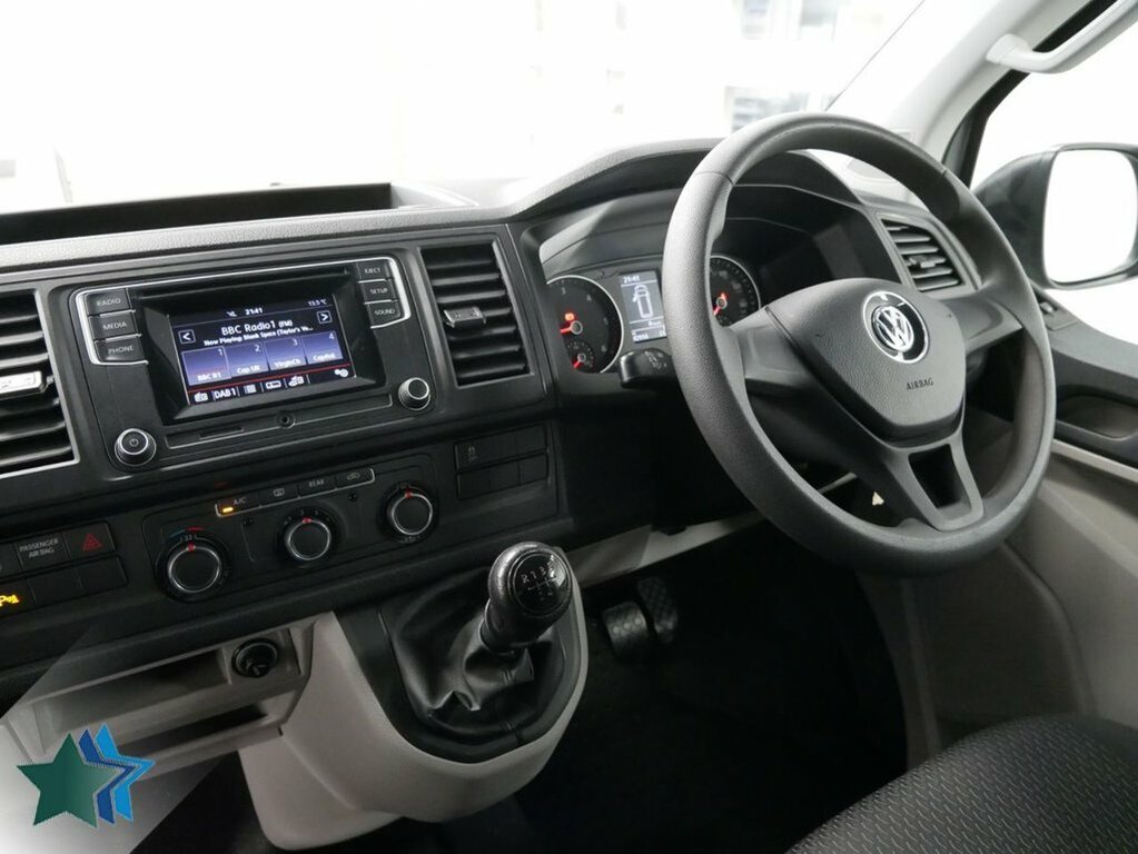 Volkswagen Transporter Shuttle 2L 2.0 Tdi S Minibus Double Cab Silver #2