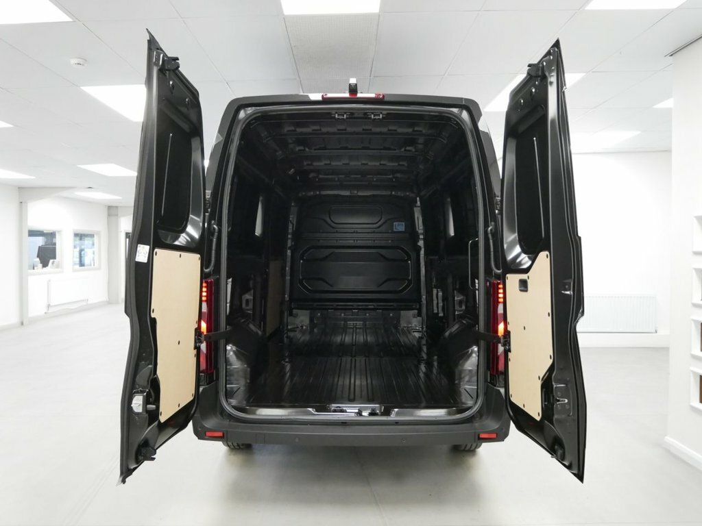 Renault Master Mpv RMLAMB4 Black #5