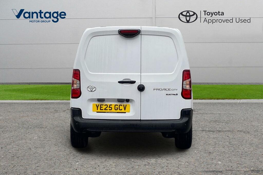 Toyota Proace City 50Kwh Icon Short Panel Van Swb 6Dr YE25GCV White #4