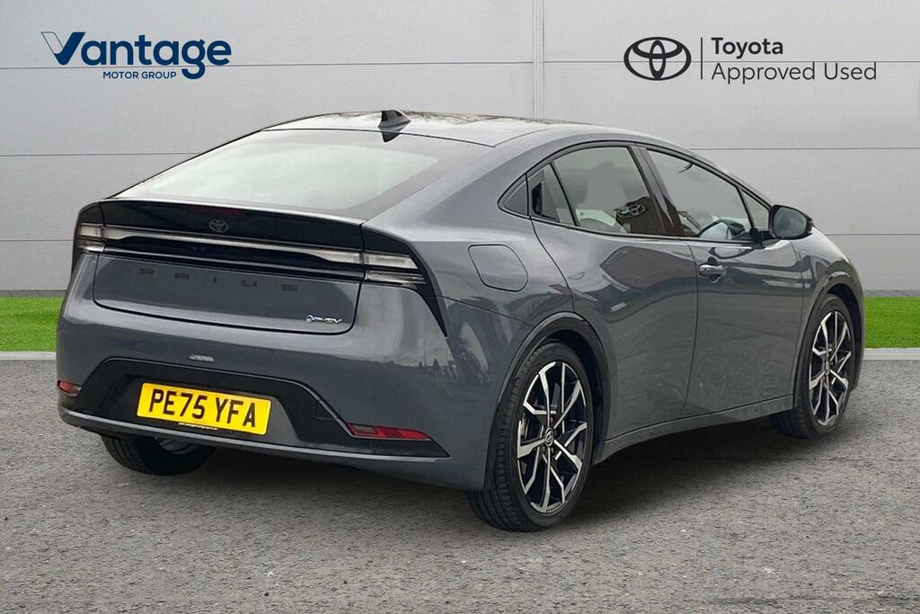 Toyota Prius 2.0 13.6Kwh Excel Cvt Euro 6 Ss PE75YFA Grey #3