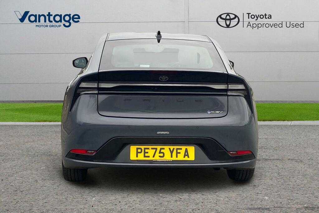 Toyota Prius 2.0 13.6Kwh Excel Cvt Euro 6 Ss PE75YFA Grey #4