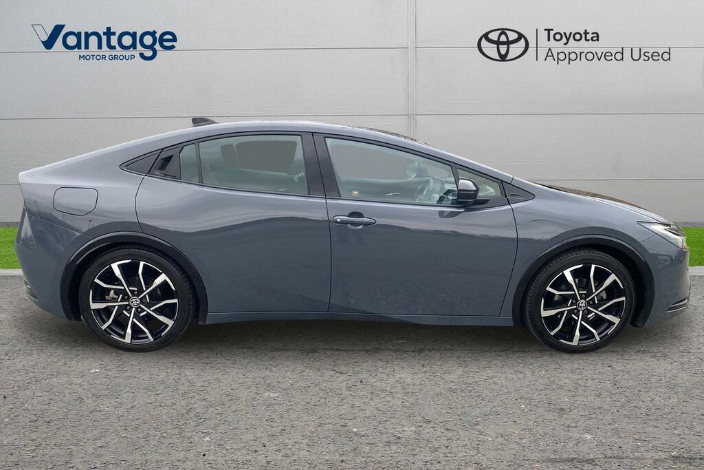 Toyota Prius 2.0 13.6Kwh Excel Cvt Euro 6 Ss PE75YFA Grey #2