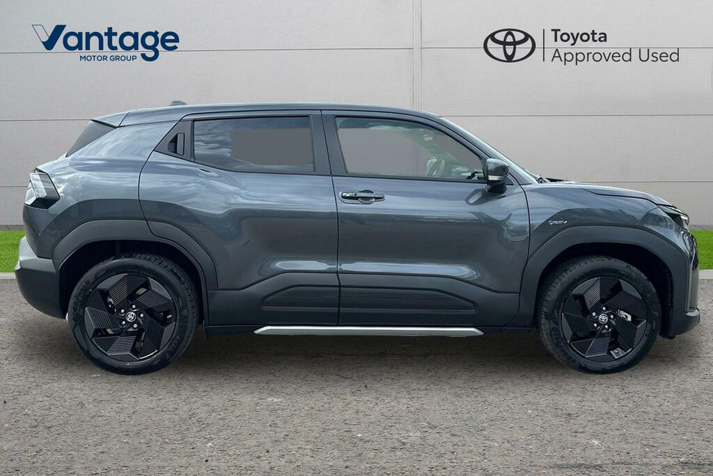 Toyota Urban Cruiser 61Kwh Design YF75USZ Grey #2