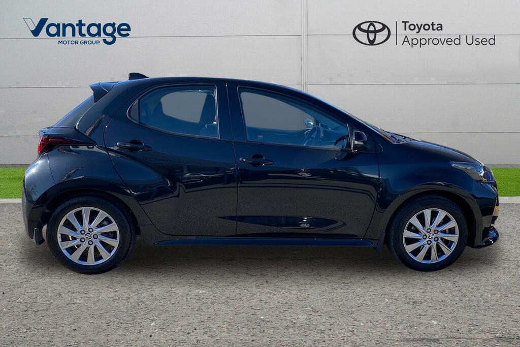 Toyota Yaris 1.5 Vvt-h Icon Hatchback Hybrid E-cvt E YD23HEO Black #2
