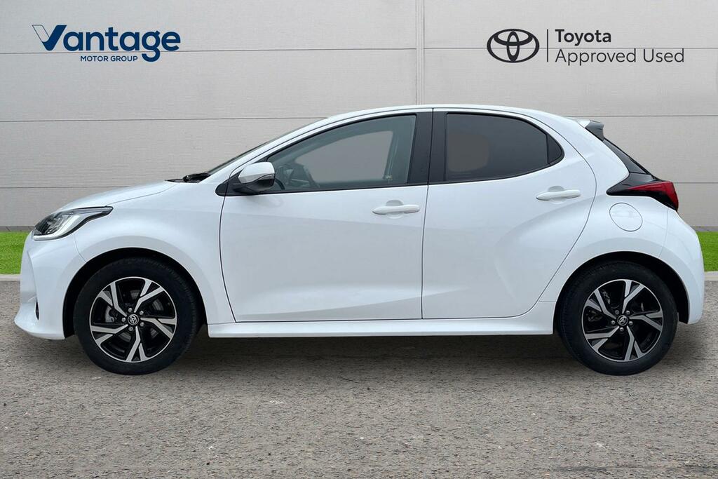 Toyota Yaris 1.5 Vvt-h Design Hatchback Hybrid E-cvt YH24TSG White #6