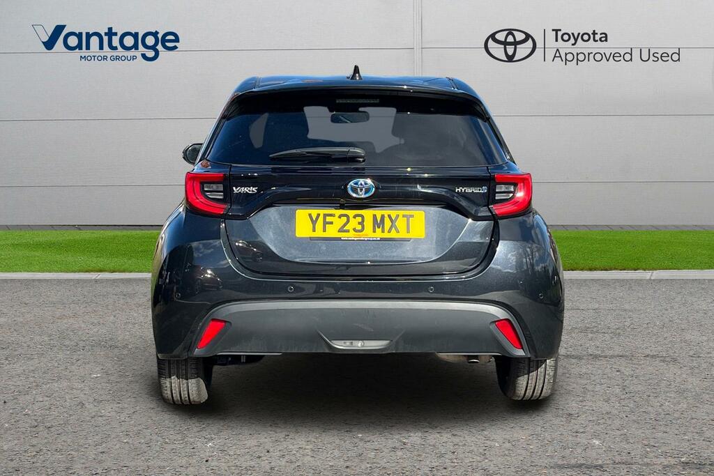 Toyota Yaris 1.5 Vvt-h Design Hatchback Hybrid E-cvt YF23MXT Black #4