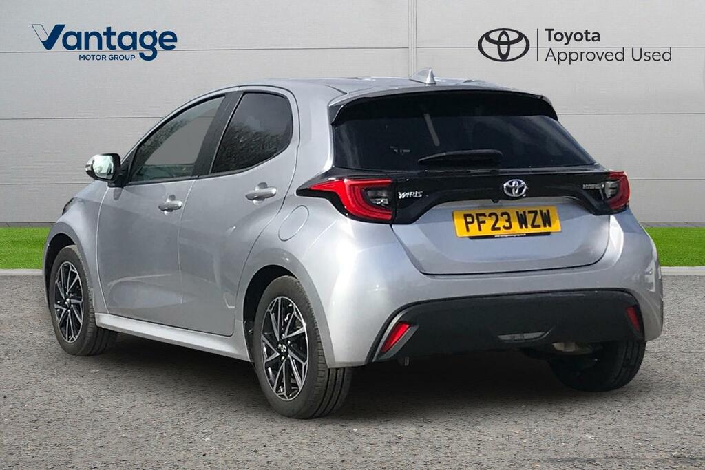 Toyota Yaris 1.5 Vvt-h Design E-cvt Euro 6 Ss PF23WZW Silver #5