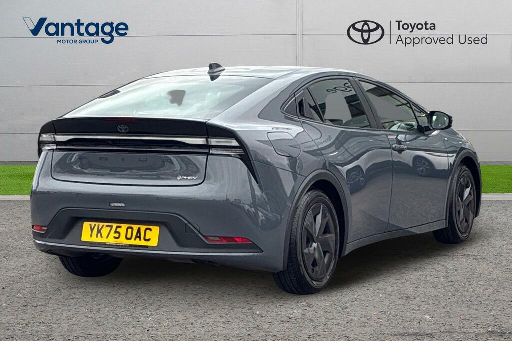 Toyota Prius 2.0 13.6Kwh Design Cvt Euro 6 Ss YK75OAC Grey #3