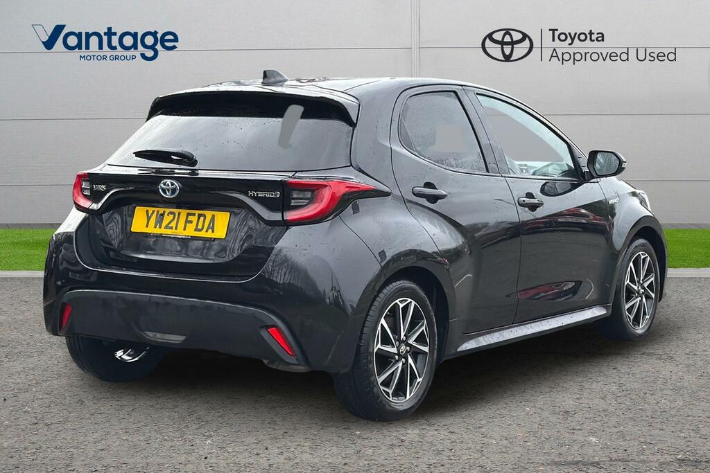 Toyota Yaris 1.5 Vvt-h Design Hatchback Hybrid E-cvt YW21FDA Black #2