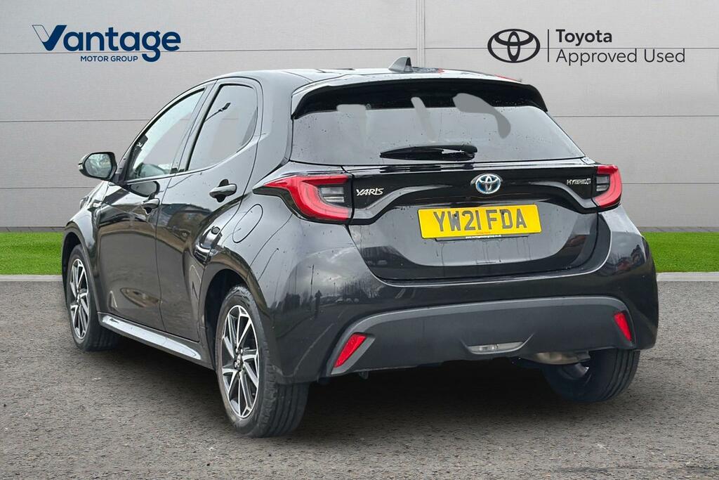 Toyota Yaris 1.5 Vvt-h Design Hatchback Hybrid E-cvt YW21FDA Black #4