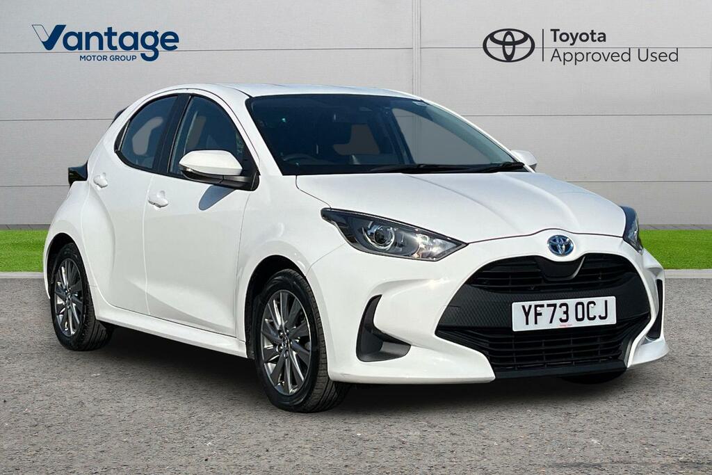 Toyota Yaris 1.5 Vvt-h Icon Hatchback Hybrid E-cvt E White