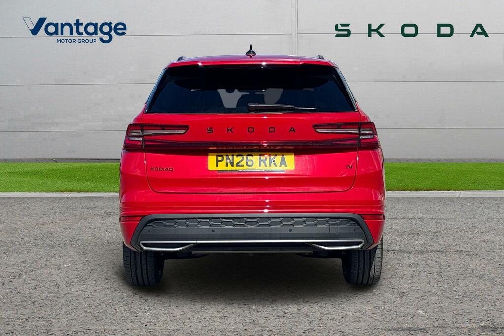 Skoda Kodiaq 1.5 Tsi 204 Sportline Dsg PN26RKA Red #4