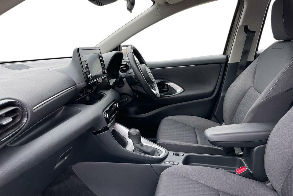 Toyota Yaris 1.5 Vvt-h Icon E-cvt Euro 6 Ss PJ23DZD Brown #5