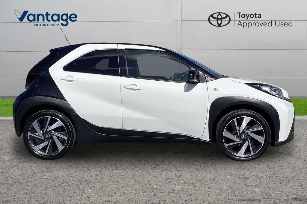 Toyota Aygo X 1.0 Vvt-i Edge X-shift Euro 6 Ss PL23FOA White #2