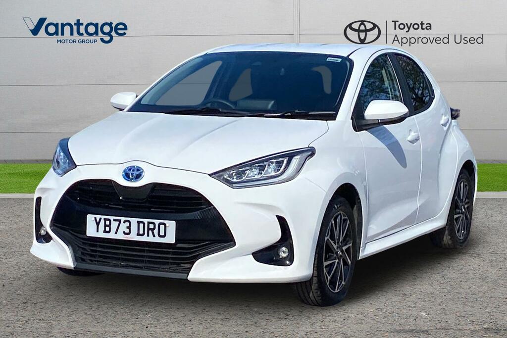 Toyota Yaris 1.5 Vvt-h Design E-cvt Euro 6 Ss YB73DRO White #3
