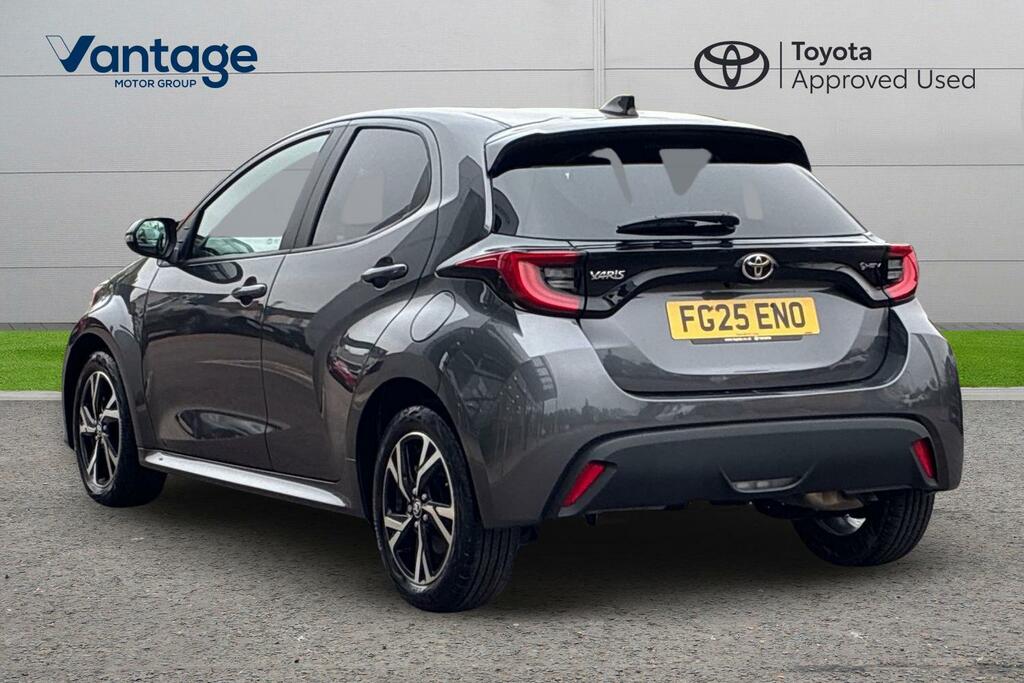 Toyota Yaris 1.5 Vvt-h Design E-cvt Euro 6 Ss FG25ENO Grey #4