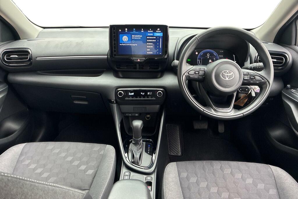 Toyota Yaris 1.5 Vvt-h Design E-cvt Euro 6 Ss FG25ENO Grey #6