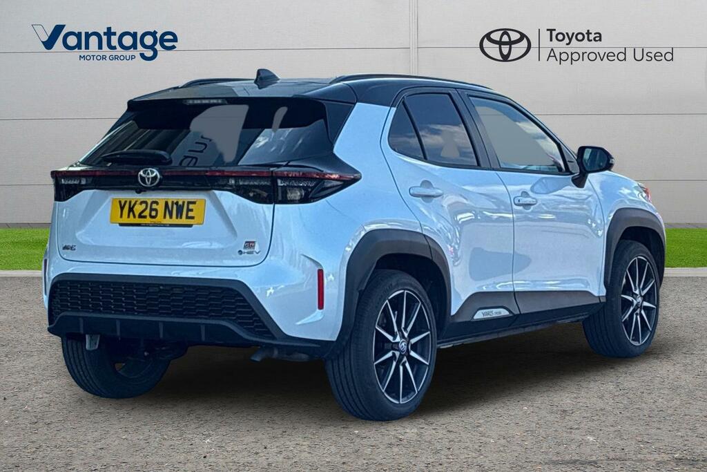 Toyota Yaris Cross 1.5 Vvt-h Gr Sport E-cvt Euro 6 Ss YK26NWE White #2