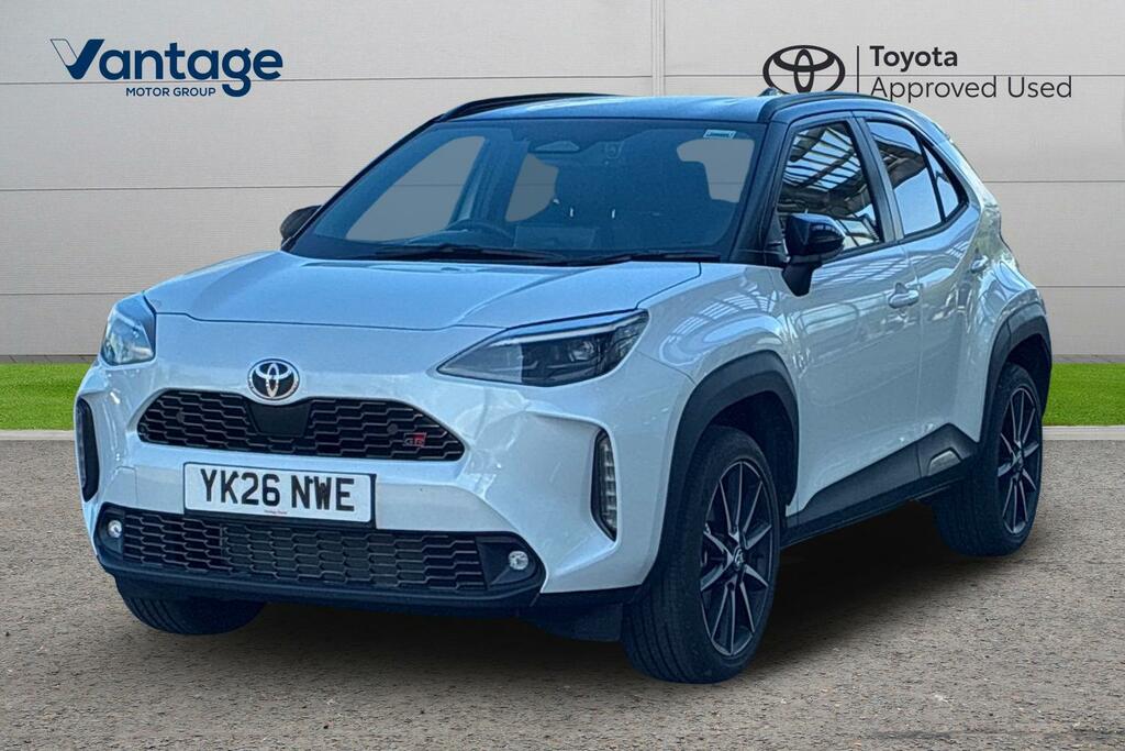 Toyota Yaris Cross 1.5 Vvt-h Gr Sport E-cvt Euro 6 Ss YK26NWE White #3