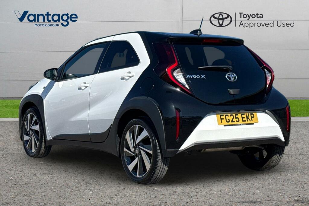Toyota Aygo X 1.0 Vvt-i Edge Euro 6 Ss FG25EKP White #4