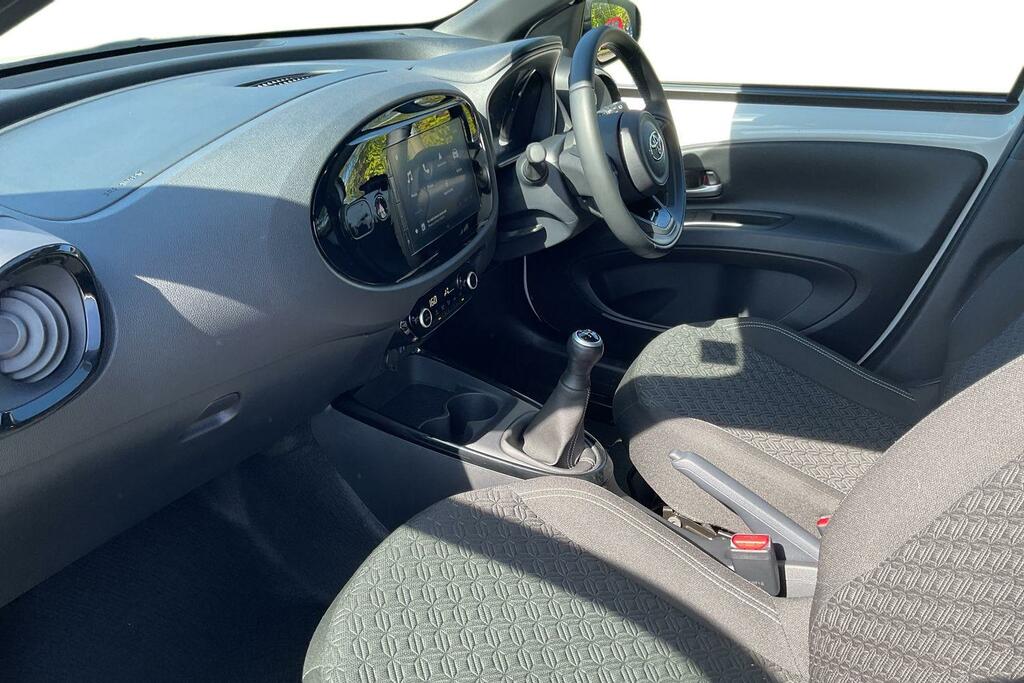 Toyota Aygo X 1.0 Vvt-i Edge Euro 6 Ss FG25EJY White #5