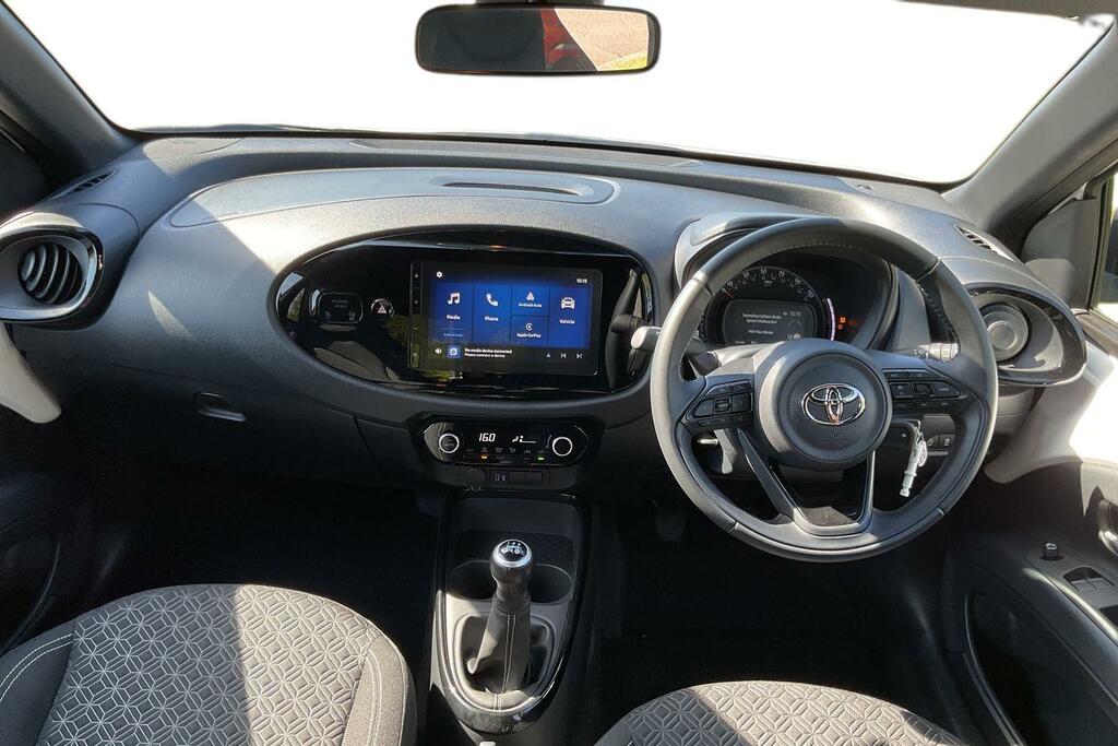 Toyota Aygo X 1.0 Vvt-i Edge Euro 6 Ss FG25EJY White #6