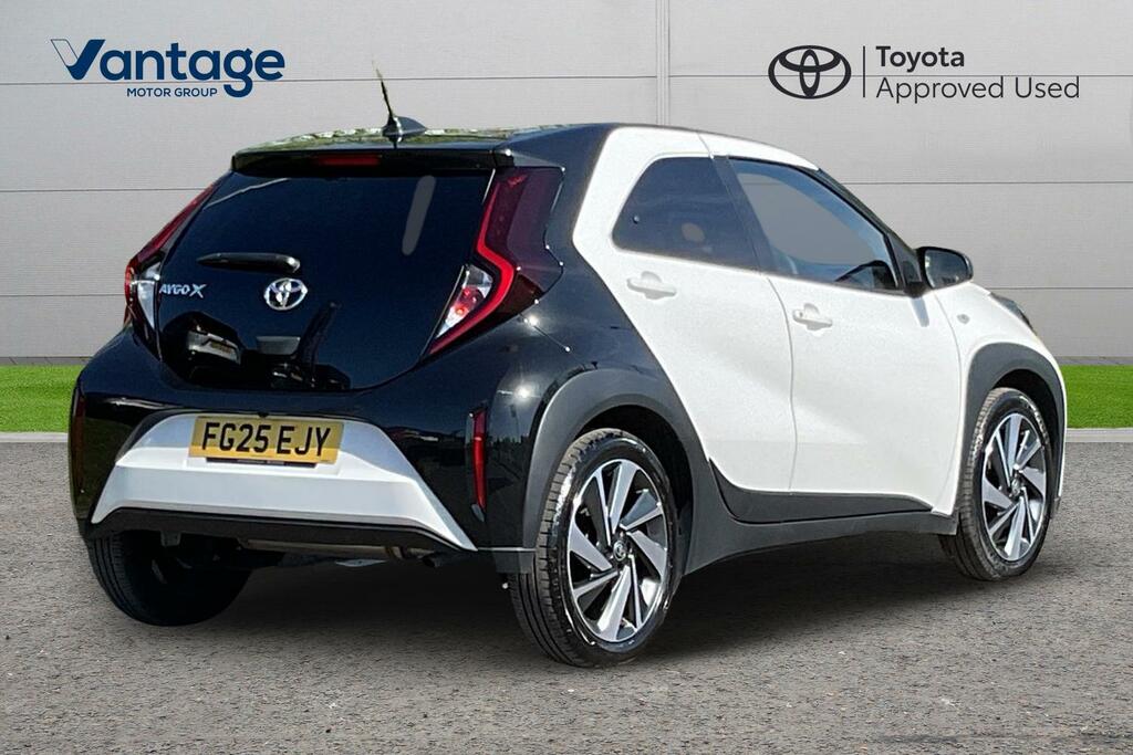 Toyota Aygo X 1.0 Vvt-i Edge Euro 6 Ss FG25EJY White #2