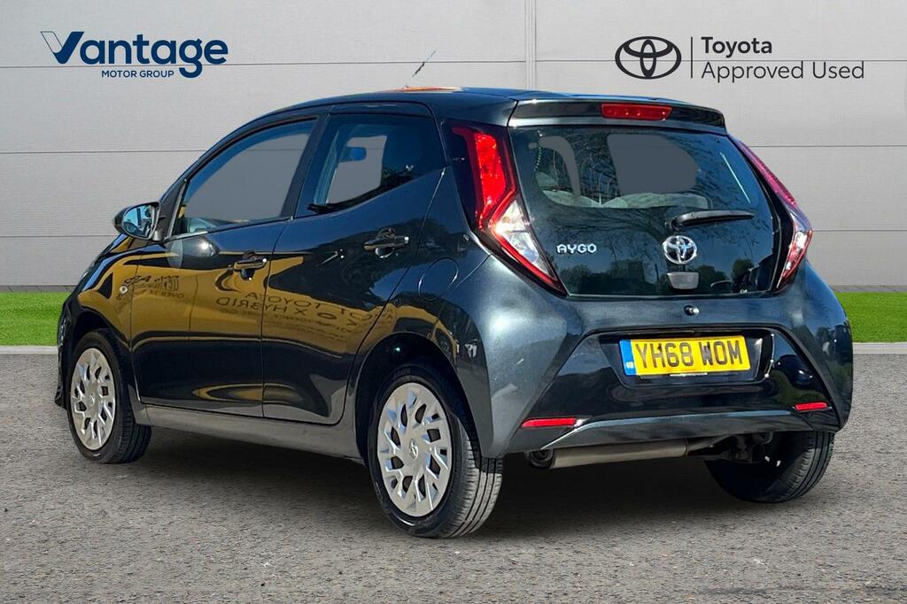 Toyota Aygo 1.0 Vvt-i X-play Hatchback X-shift Euro YH68WOM Grey #4