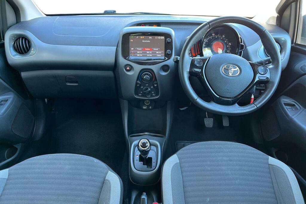 Toyota Aygo 1.0 Vvt-i X-play Hatchback X-shift Euro YH68WOM Grey #6