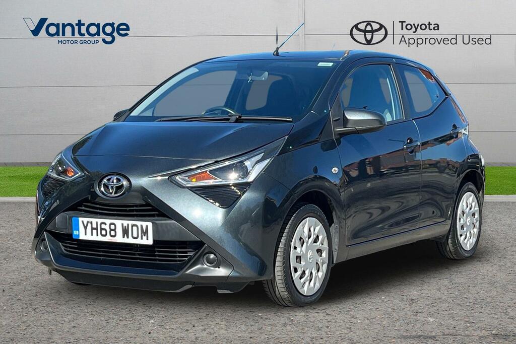 Toyota Aygo 1.0 Vvt-i X-play Hatchback X-shift Euro YH68WOM Grey #3