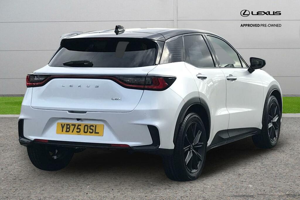 Lexus LBX 1.5 Vvt-ie Vibrant Edition E-cvt Euro 6 Ss YB75OSL White #3