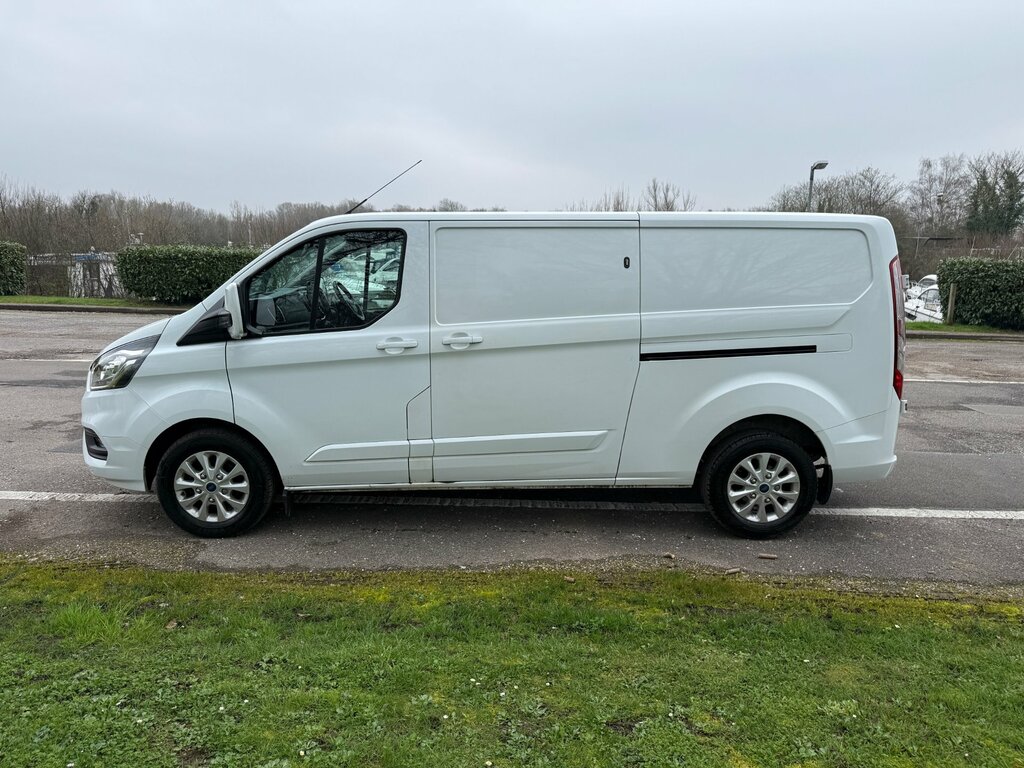 Ford Transit Custom 2.0 300 Ecoblue Limited Panel Van YF72LOD White #4