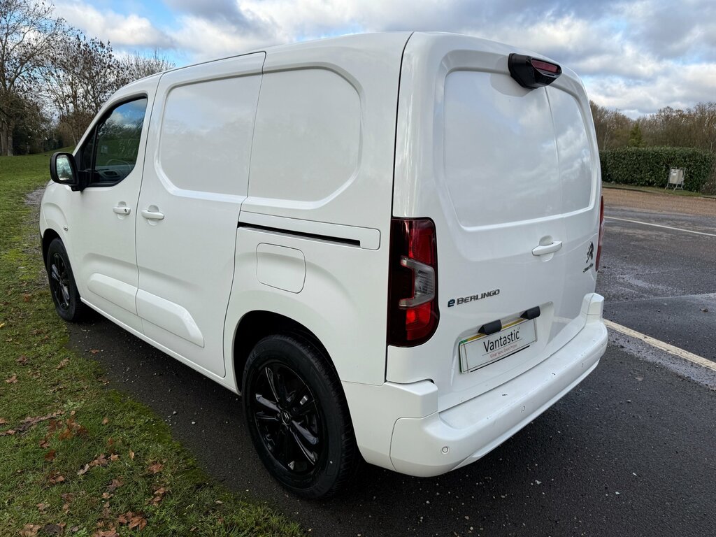 Citroen e-Berlingo 800 50Kwh Driver M Pro Panel Van ML22WVM White #3