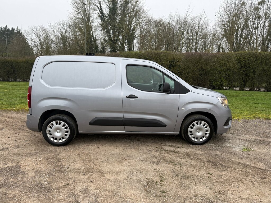 Vauxhall Combo 1.5 Turbo D 2000 Sportive Panel Van Man WV69USH Grey #4