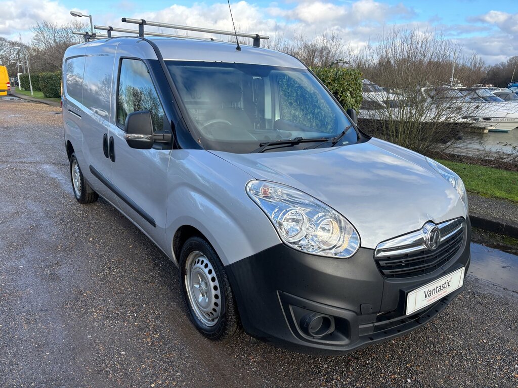 Vauxhall Combo 1.6 Cdti Lwb Long Wheel Base Can Carry A Ton Rare Silver