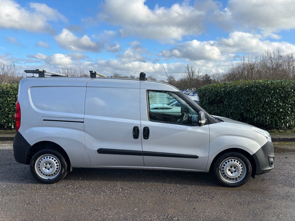 Vauxhall Combo 1.6 Cdti Lwb Long Wheel Base Can Carry A Ton Rare Silver #4