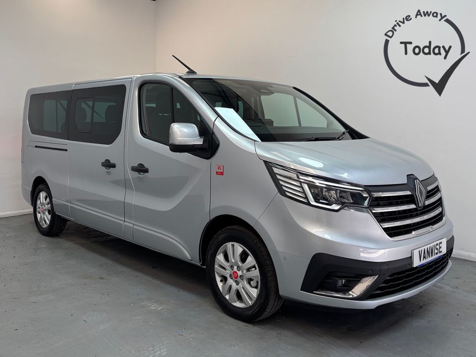 Renault Trafic Red Edition L2 H1 2.0L Blue Dci 150Ps Silver