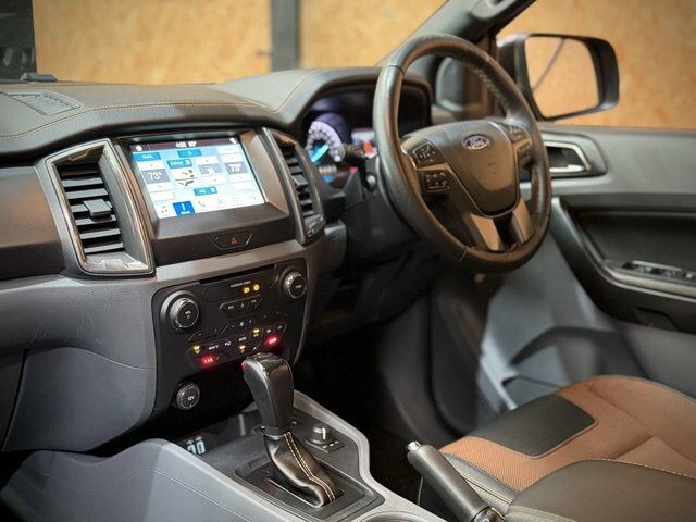 Ford Ranger 3.2 Tdci Wildtrak Pickup Double Cab Aut GX68YYC Black #4