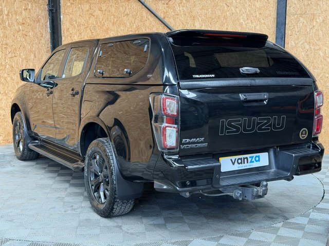 Isuzu D-Max 1.9 Td V-cross Pickup Double Cab 4 CV73HPN Black #3